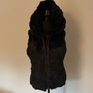 BCBG Maxazria, Black fur vest, size M